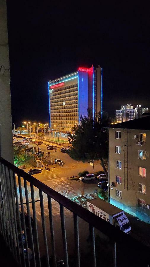 Улица Абазгаа Апартаменты Gagra Exterior photo